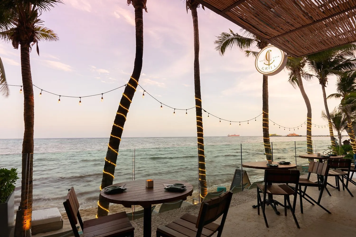 Hyatt Centric Playa Del Carmen - Downtown House & Beach House (Adults Only) Отель
